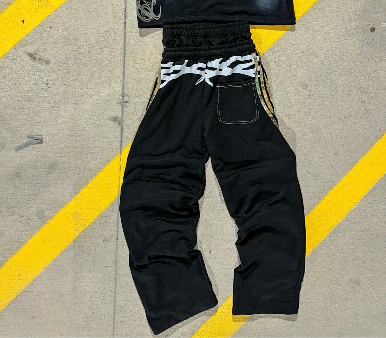 Ds†nd camo sweats