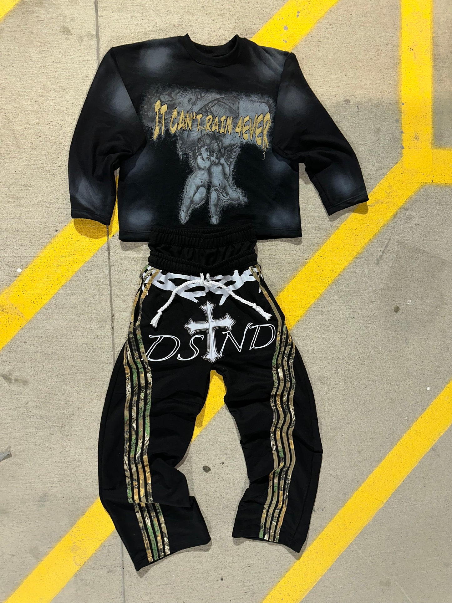 It can’t rain 4ever set